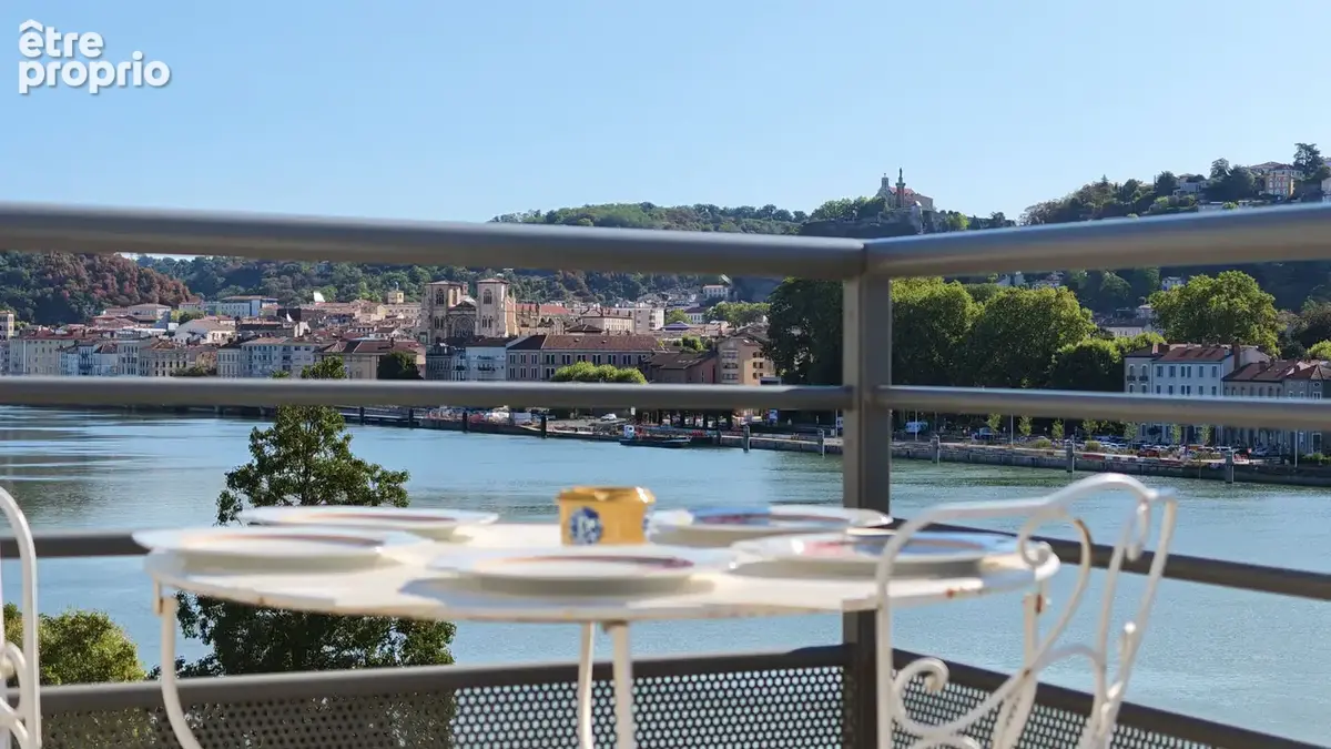 SAINTE-COLOMBE Appartement d'exception avec terrasse panoramique sur le Rhône - photo 2