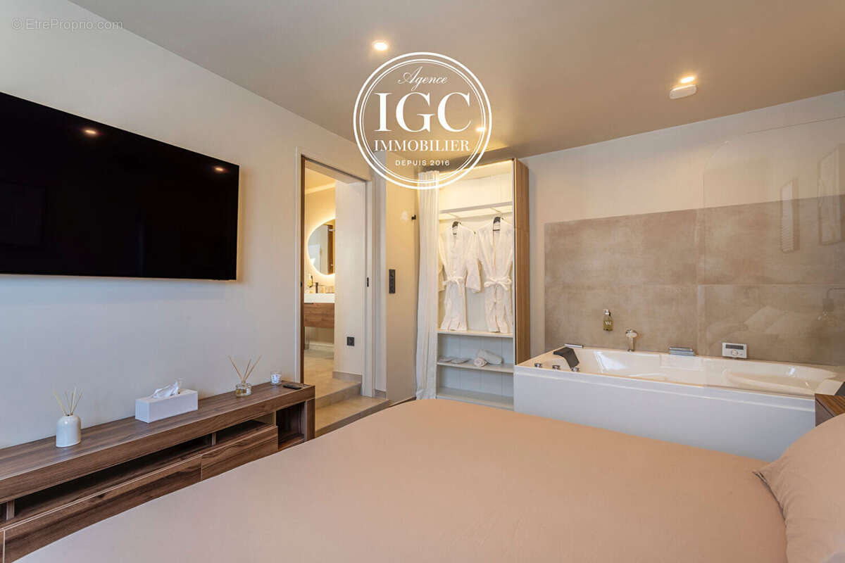 Maison à CARRY-LE-ROUET