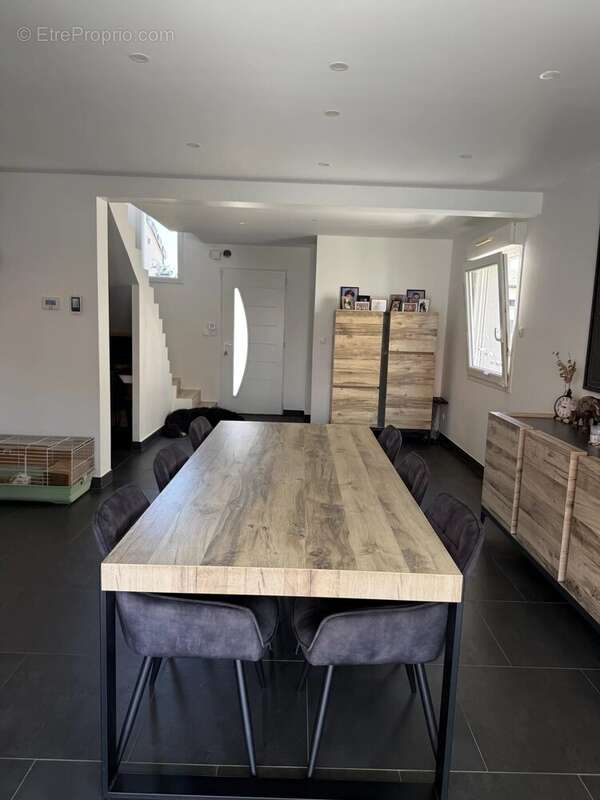  Maison familiale de 127,45 m² habitables avec jardin, terrasse et garage - photo 10