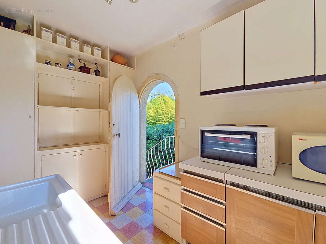 Vence - proche centre - 3p + studio - photo 11