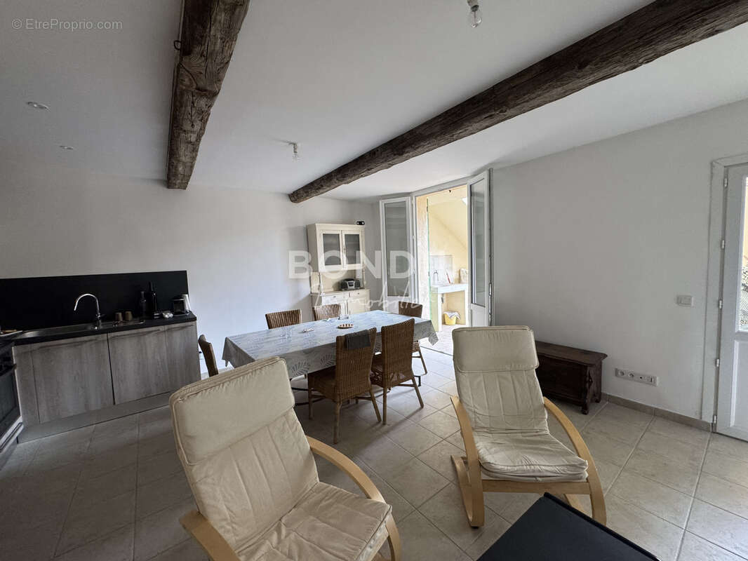Appartement à PERTUIS
