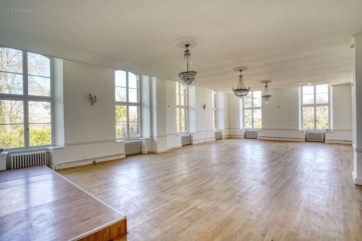 Maison à FONTAINEBLEAU