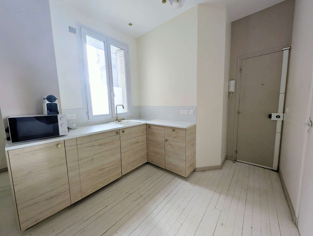 Appartement à PARIS-11E