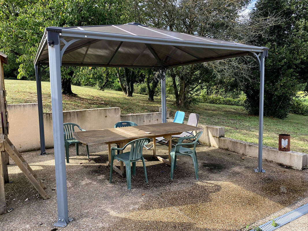 Maison à MONTBELLET