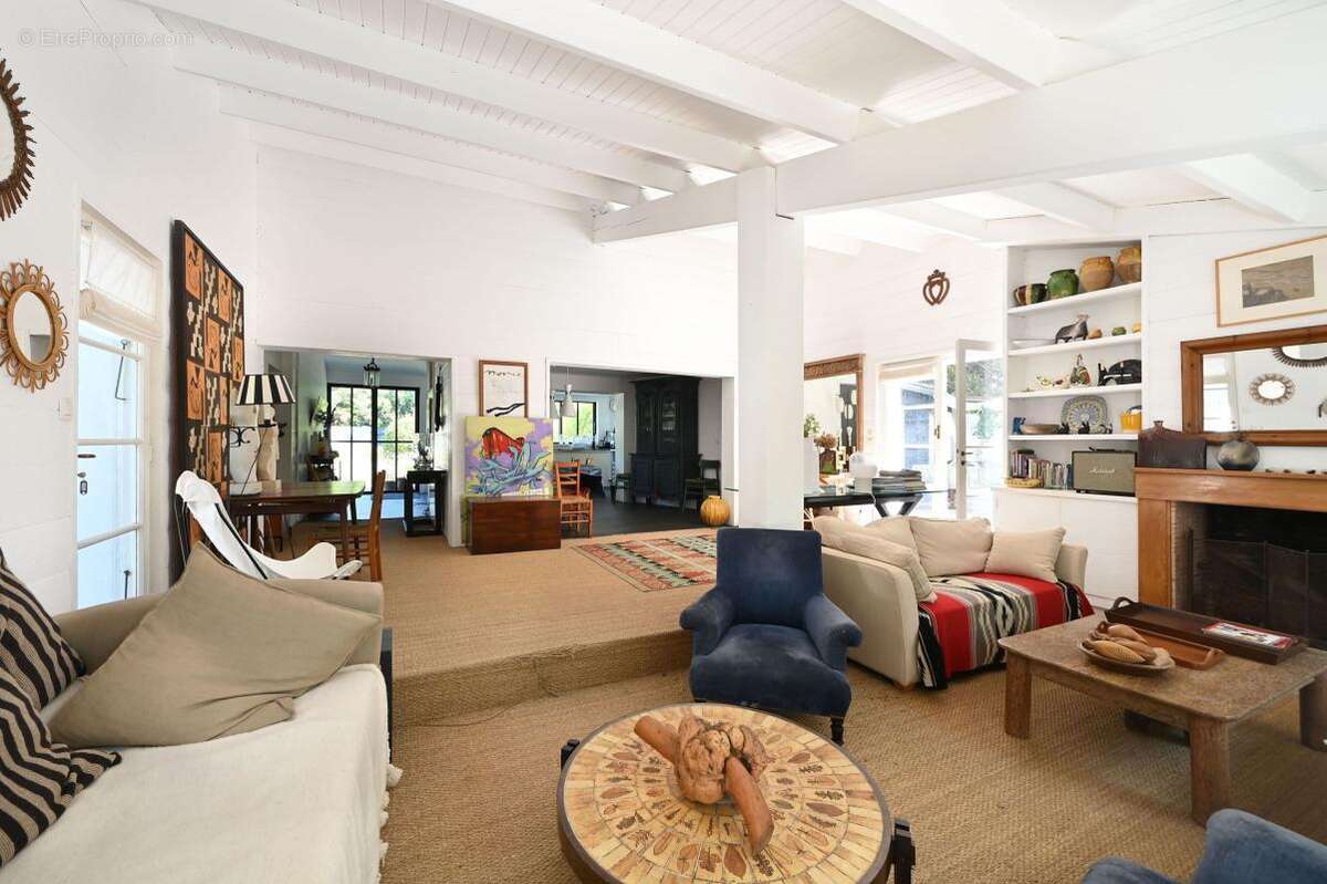 Maison à LES PORTES-EN-RE