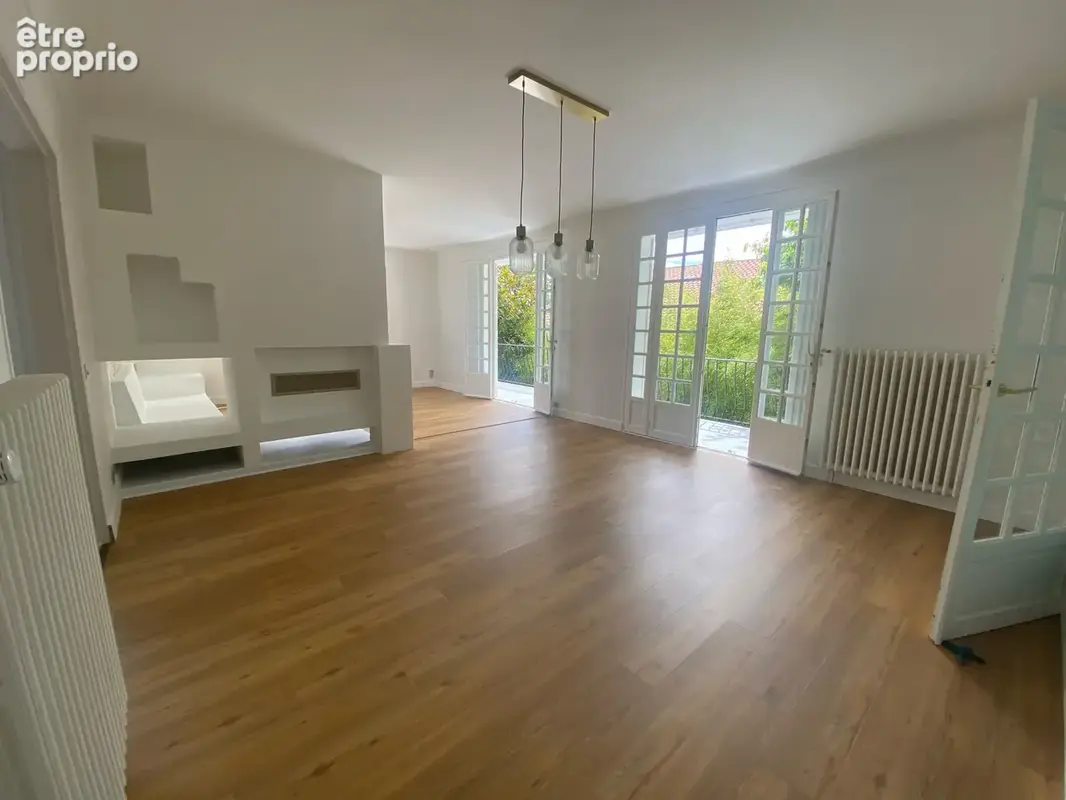 Maison à étage, 4 chambres, garage, jardin clos et arboré. - photo 4
