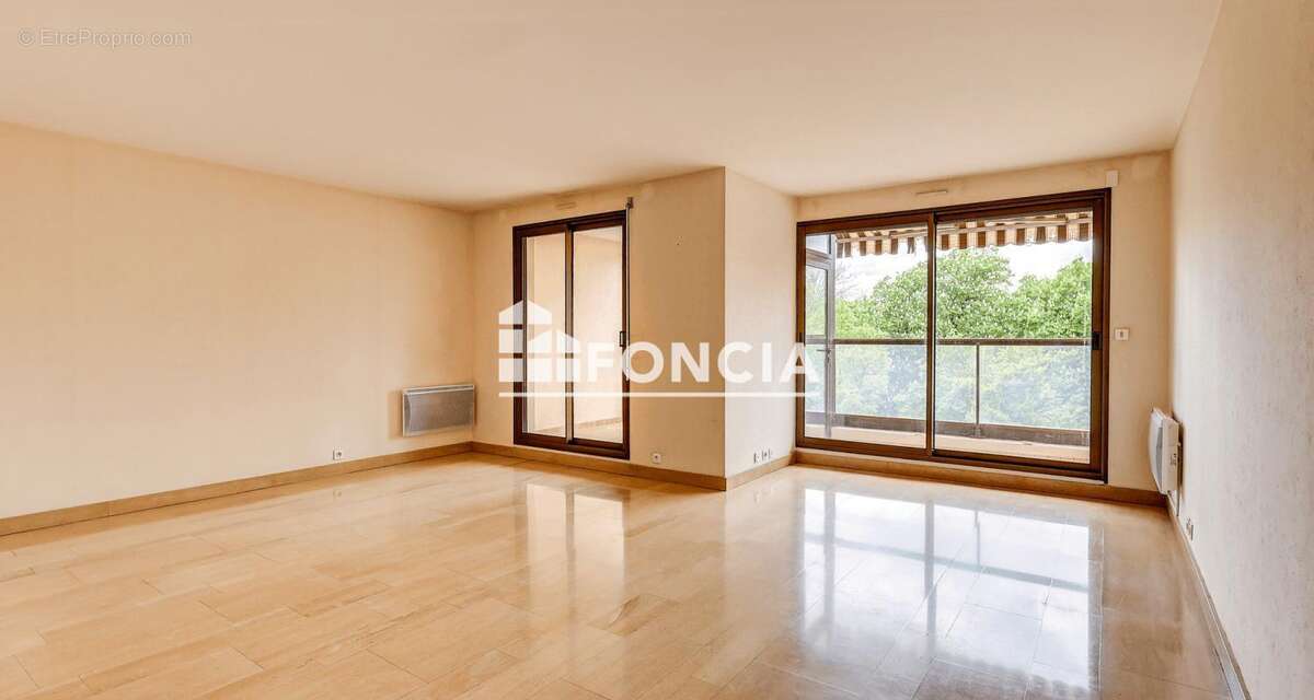 Les allées du Parc, proximité place Wilson, copropriété de standing, appartement plein de caractère ! - photo 2