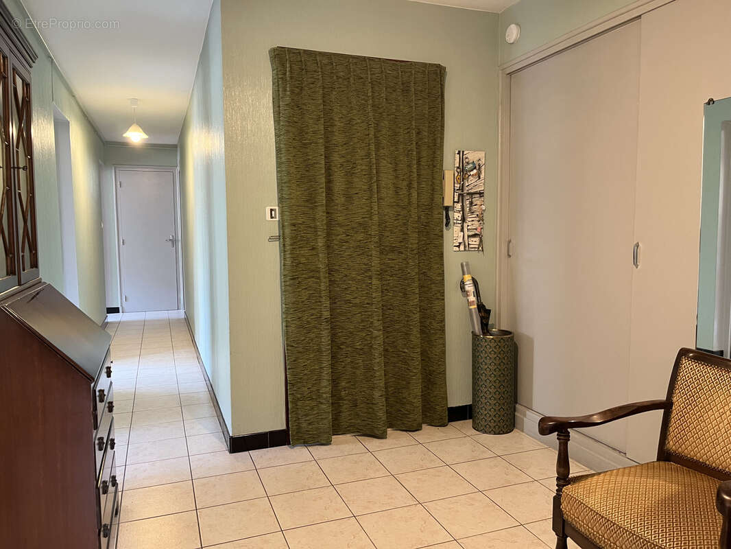 Appartement à LYON-8E