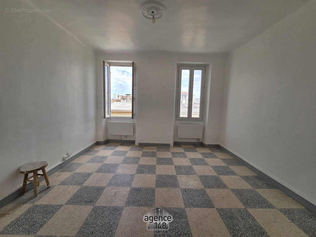 Appartement à MARSEILLE-15E
