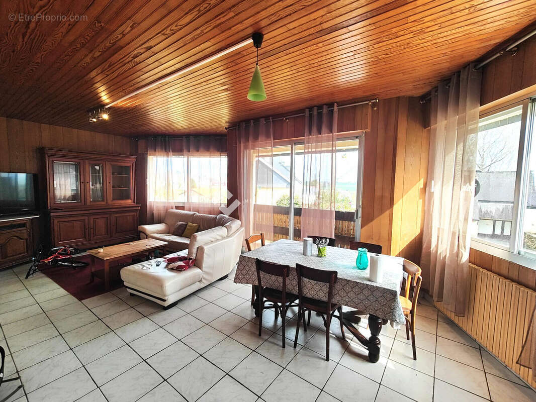 Maison 157 m² à Caurel  - photo 2