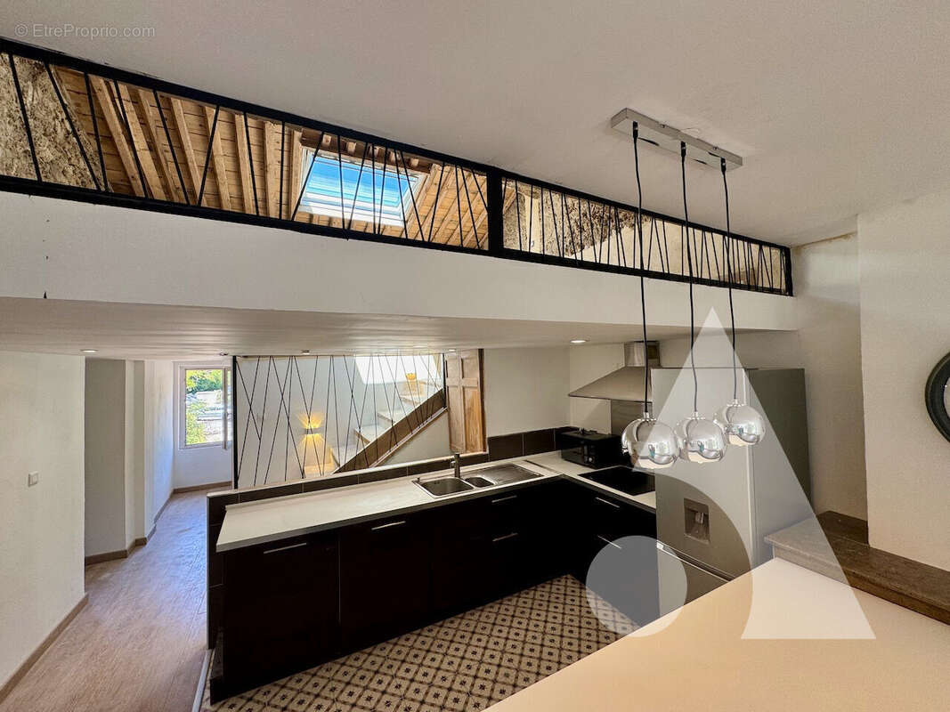 Appartement à COTIGNAC