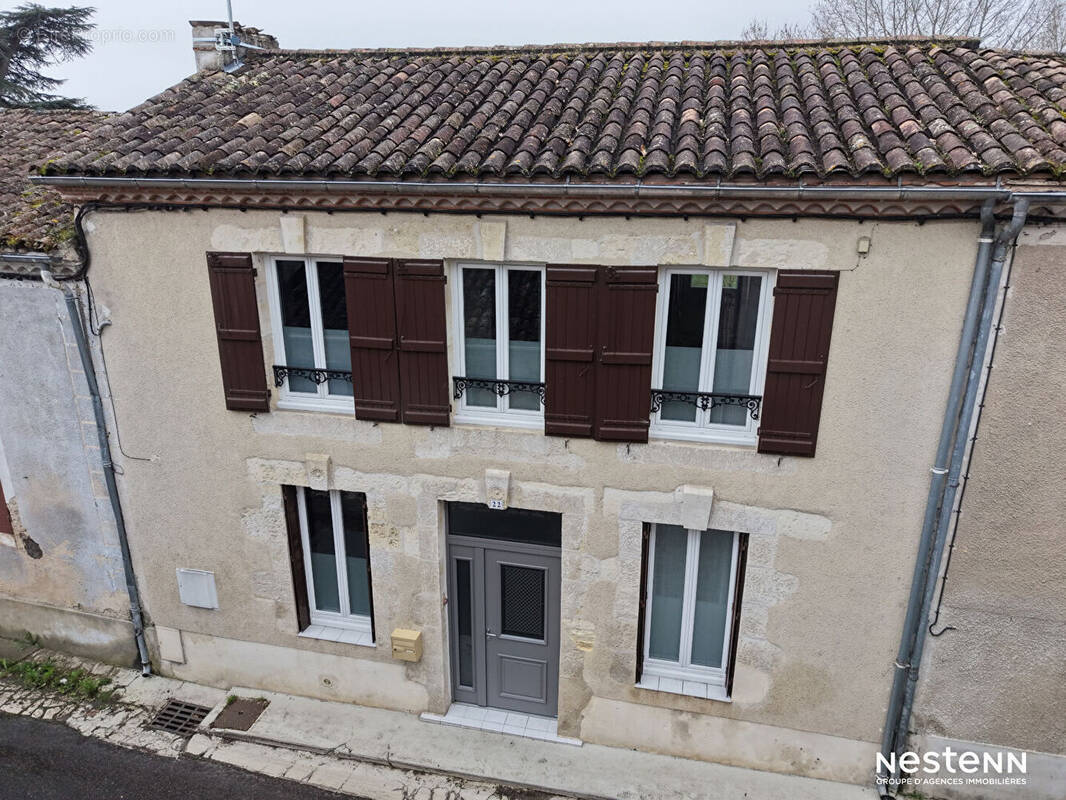 Maison à MEZIN