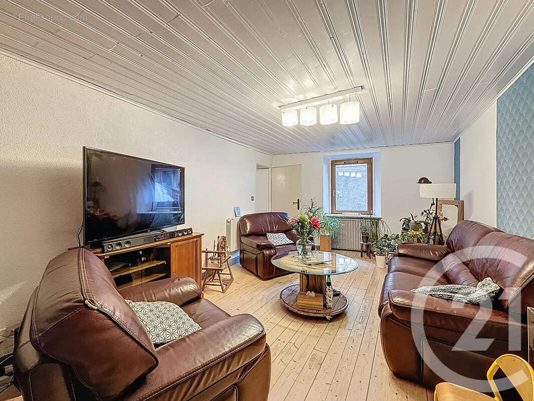 Appartement à TANINGES
