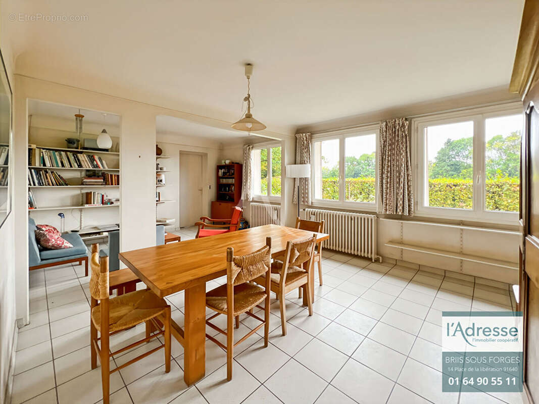 Maison à FONTENAY-LES-BRIIS