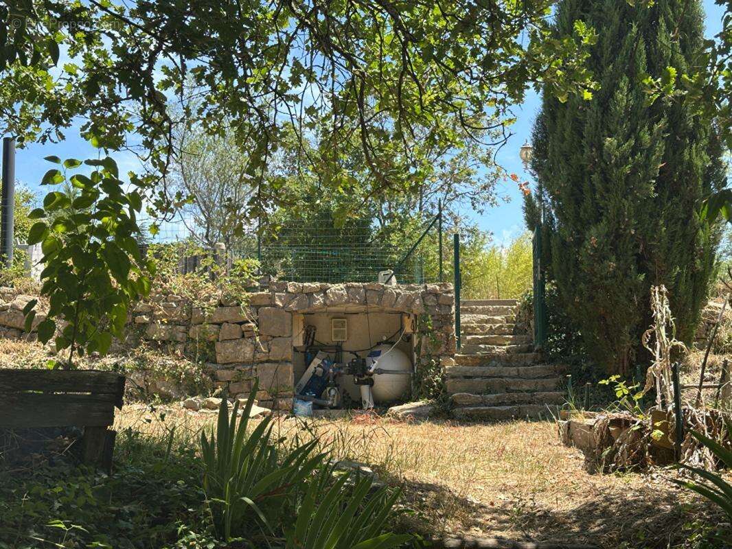 Maison à LABLACHERE