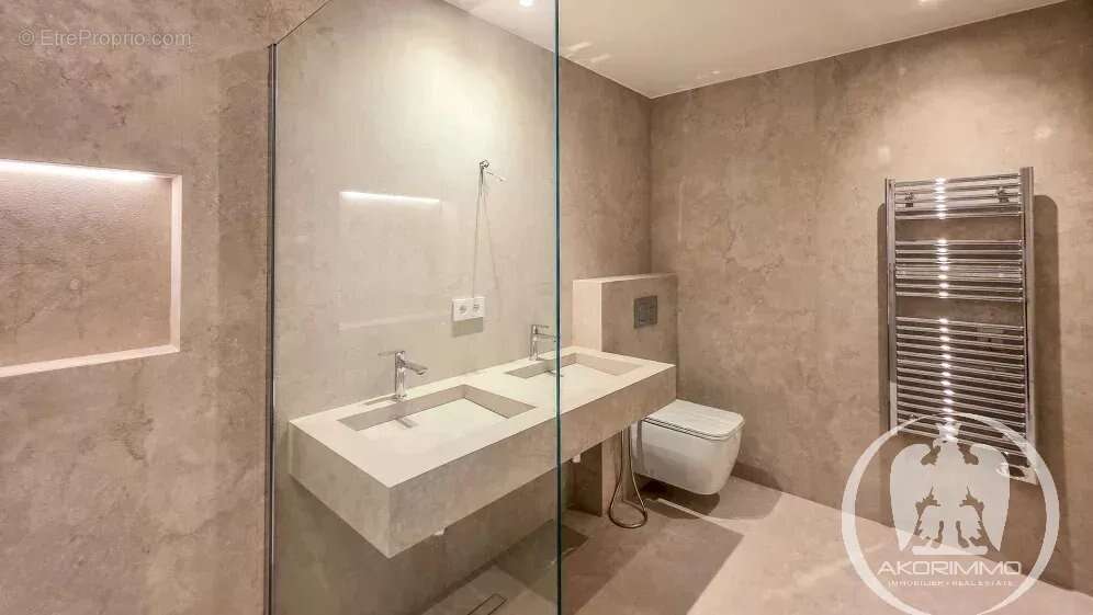 Maison à ROQUEBRUNE-CAP-MARTIN