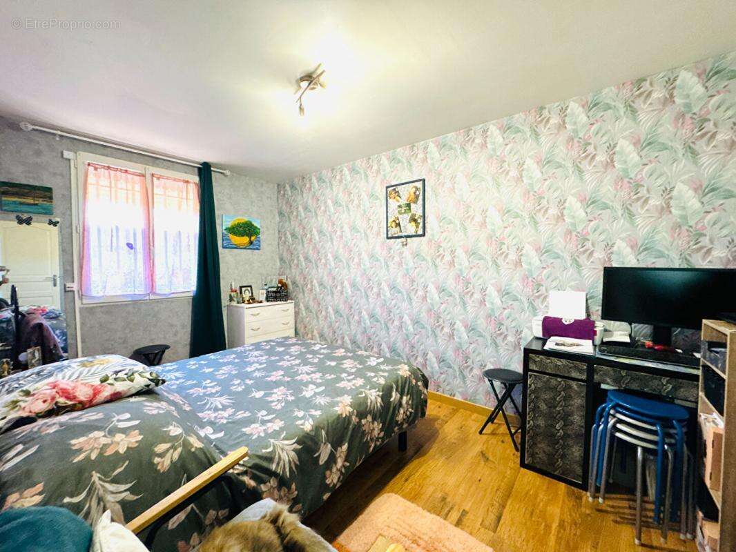 Maison à CHATEAUNEUF-LES-MARTIGUES