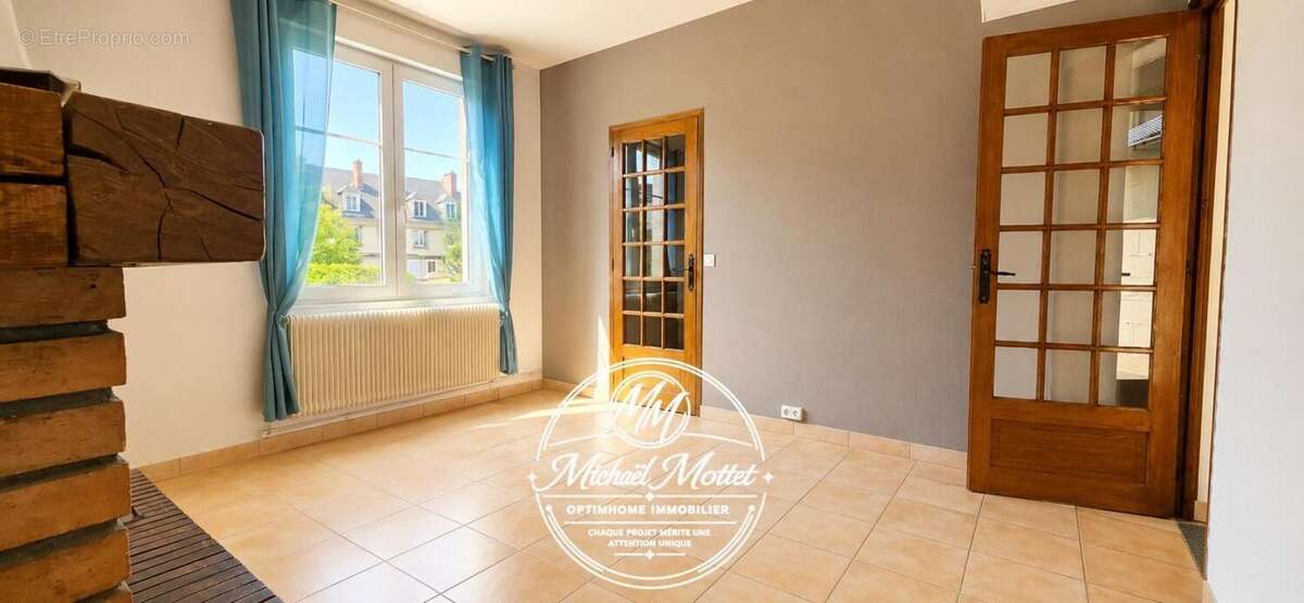 Maison de caractère 115 m² – 4 chambres, jardin clos, double garage en cœur de Caudebec-en-Caux - photo 3
