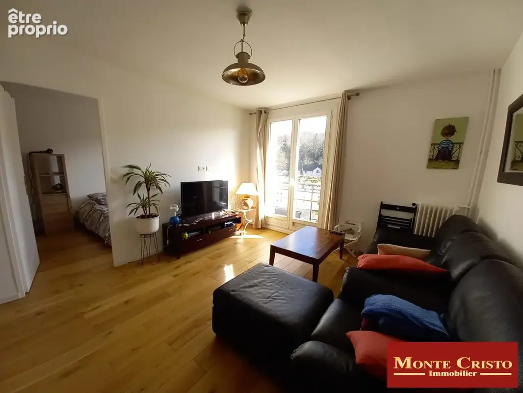 Photo Appartement à Bougival au prix de 250 000€