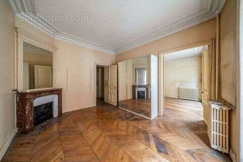 Appartement à PARIS-6E