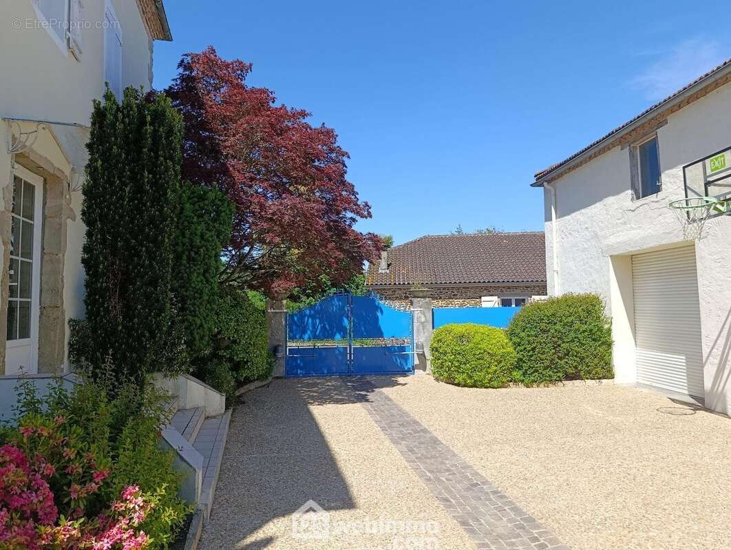 Maison 250 m² à Hagetmau  - photo 11