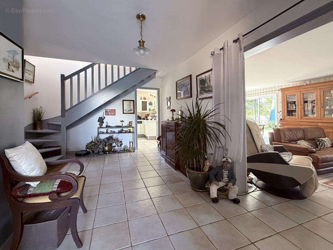 Maison 7 pièce(s) 160 m2, 5 chambres, 56470 Saint-Philibert - photo 3