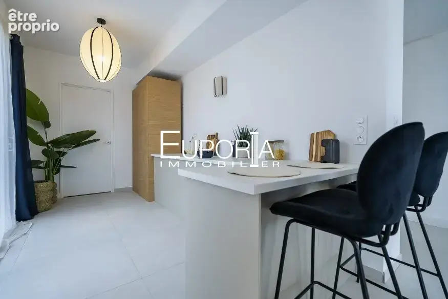 Appartement 4 pièces 105 m² à vendre à Saint-Didier-Au-Mont-D'or (69370) - photo 4