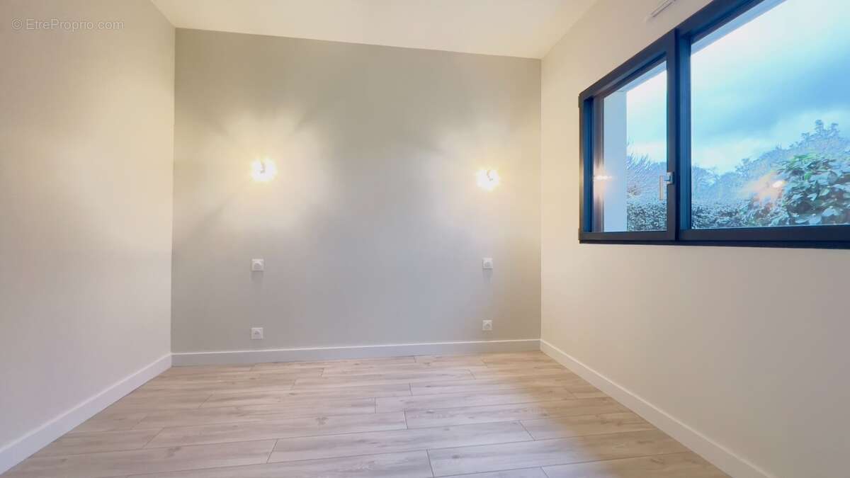 GOURIN (56) – Maison à vendre : 5 pièces, 122 m² habitables, garage, atelier, terrain de 815 m² - photo 8