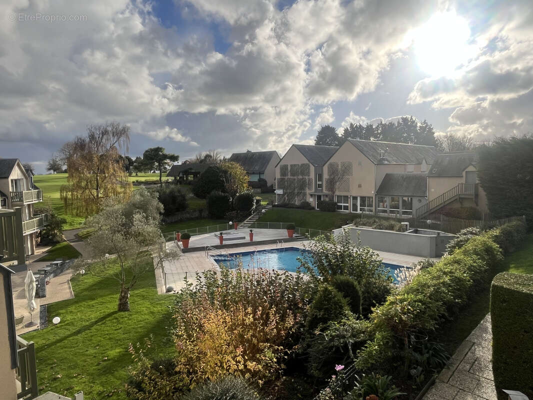 Appartement à PORT-EN-BESSIN-HUPPAIN