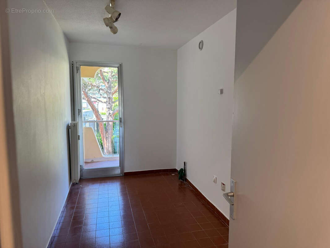 Appartement à MANDELIEU-LA-NAPOULE