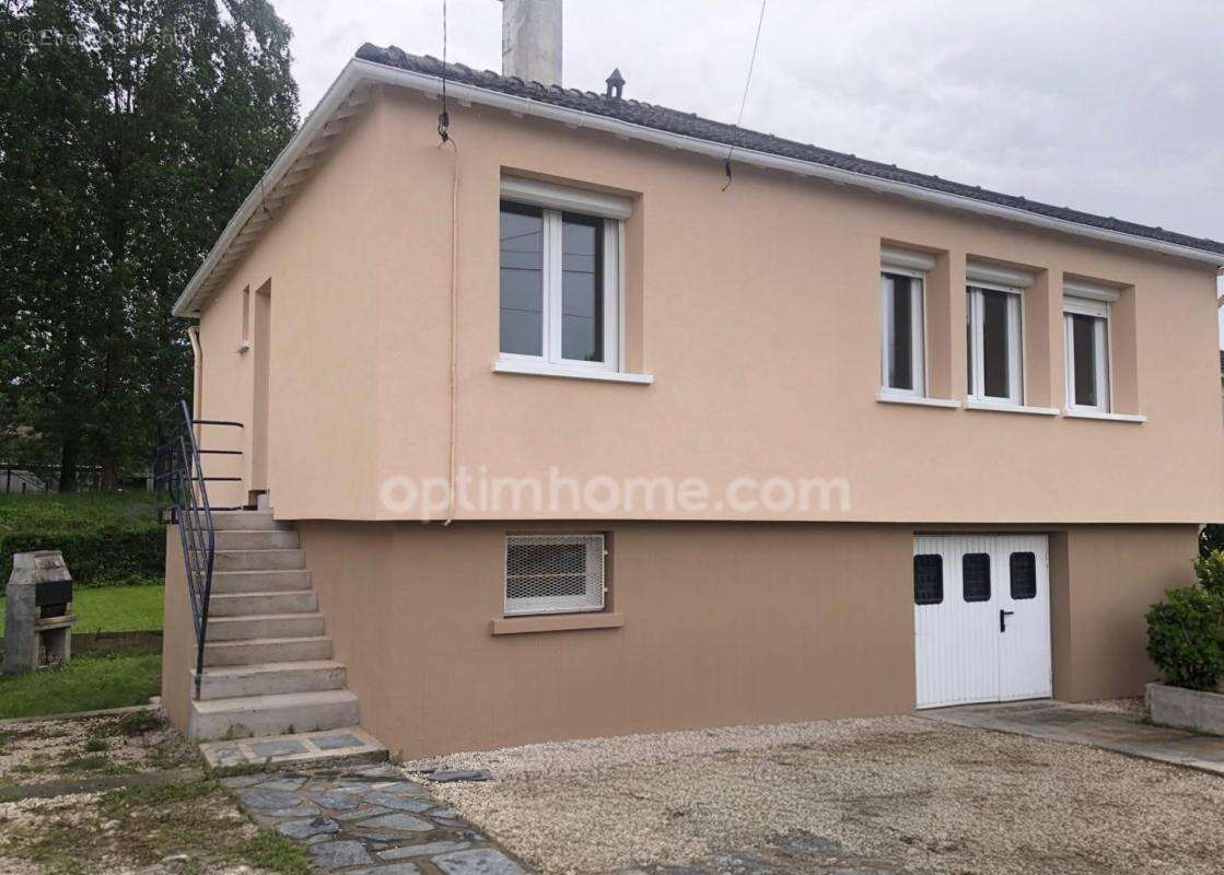 Maison individuelle rénovée – 2 chambres + bureau / chambre d’appoint – Jardin, garage et sous-sol complet – Charleville-Mézière - photo 4