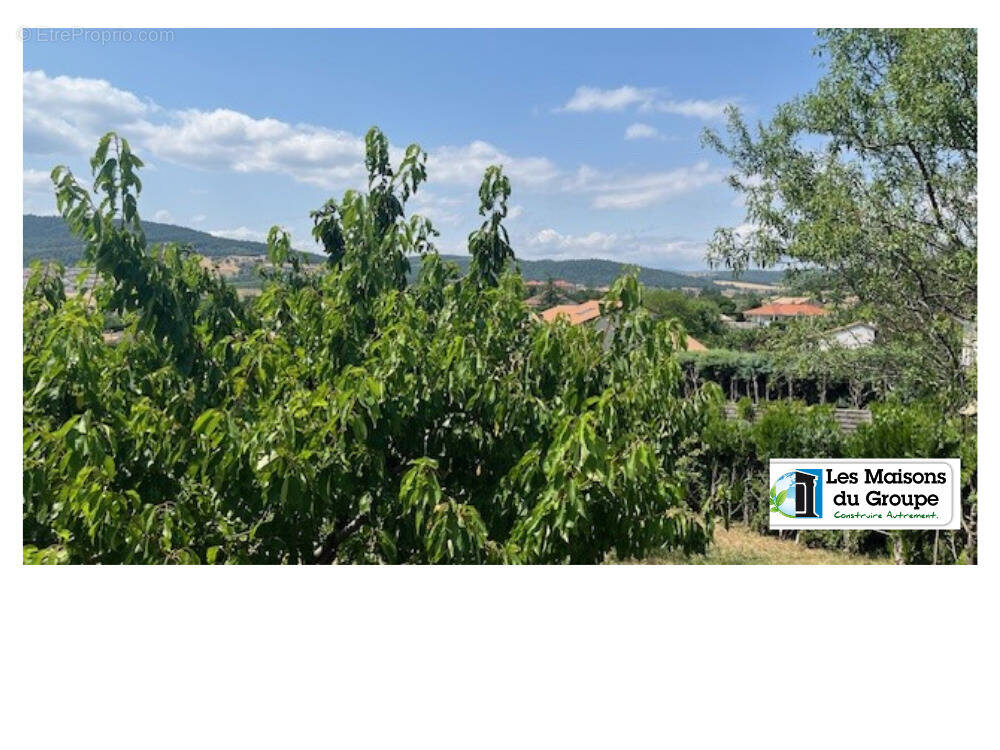 Terrain à SAVAS