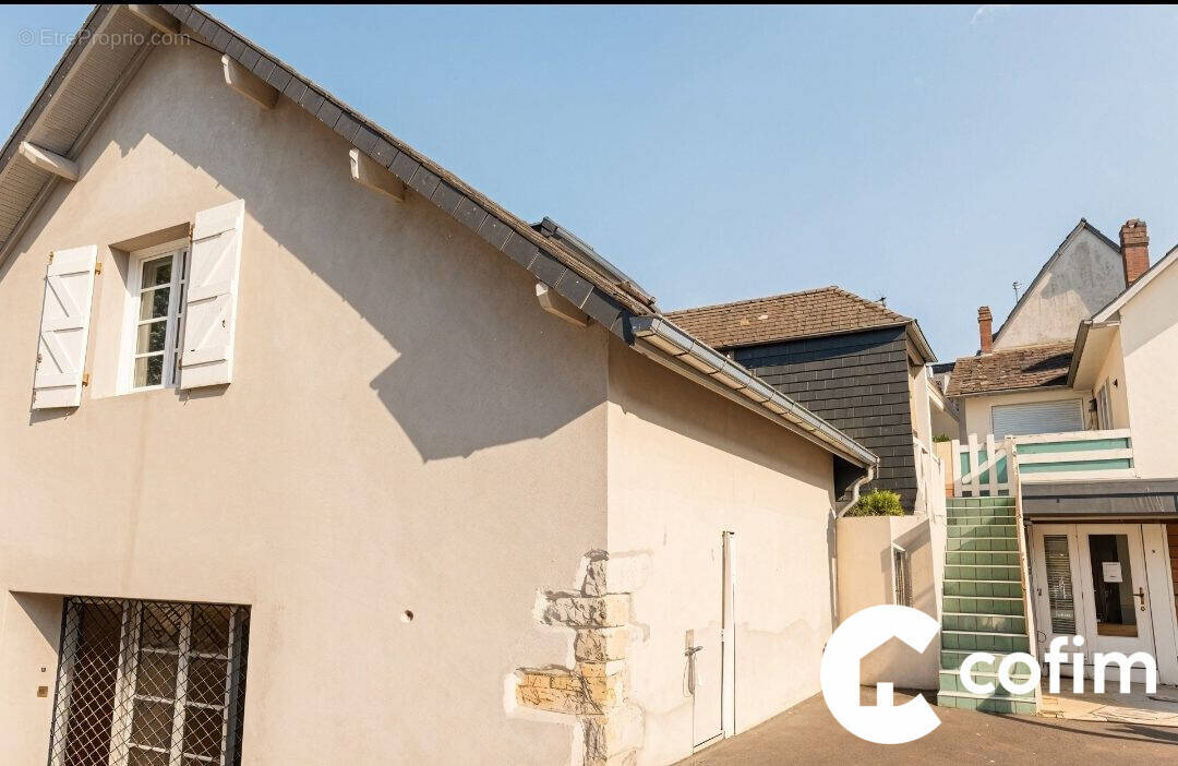 Appartement à OLORON-SAINTE-MARIE