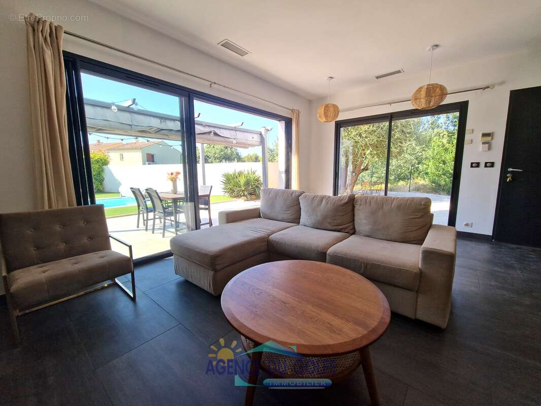 Jolie villa T 4 avec piscine - photo 4