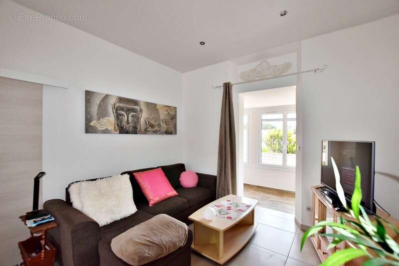 Maison à vendre 6 pièces LE LAVANDOU-SAINT CLAIR (83) - photo 12