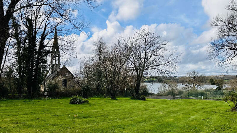 Maison à LOGONNA-DAOULAS
