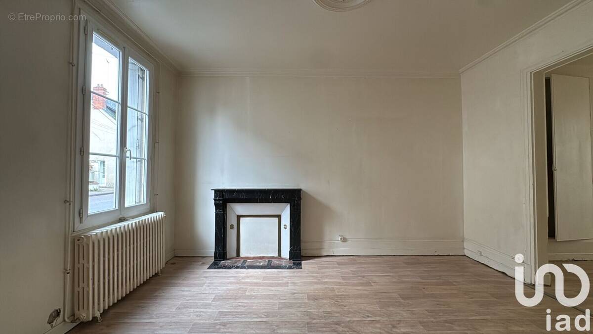 Photo 1 - Maison à CHATELLERAULT