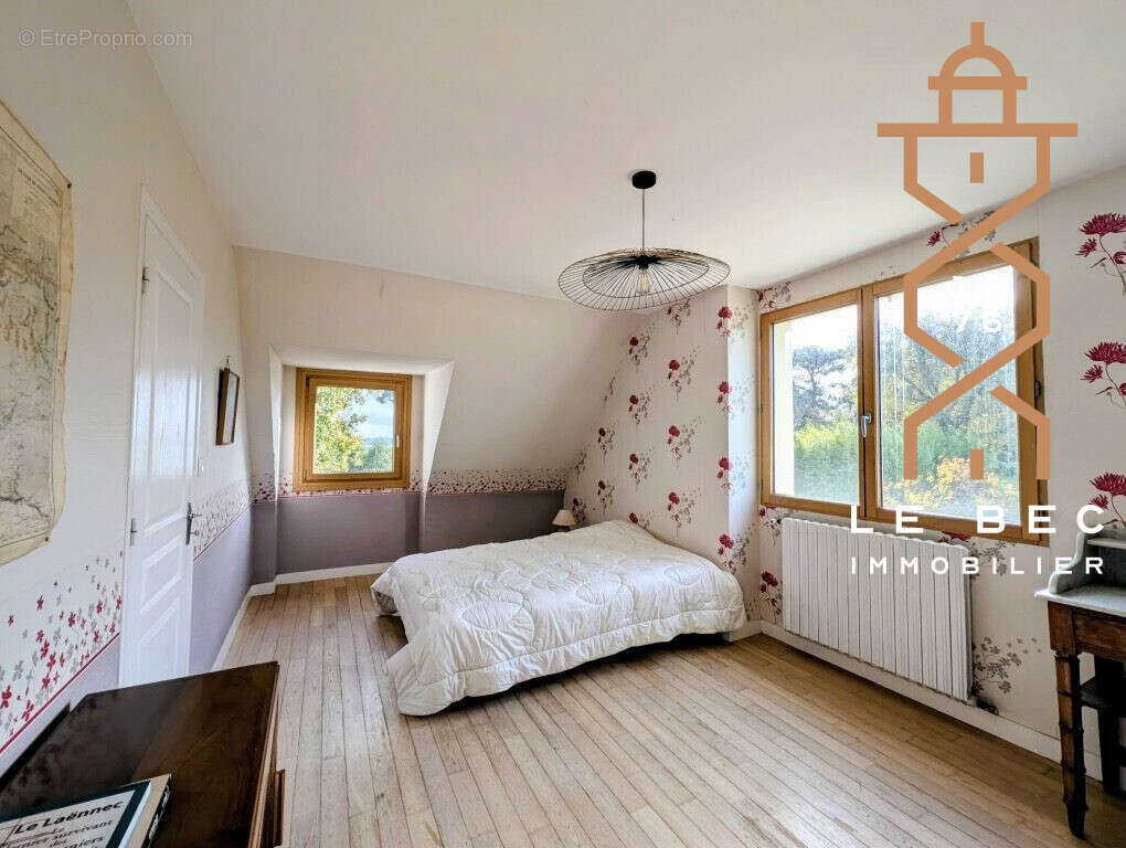 Maison à LARMOR-BADEN