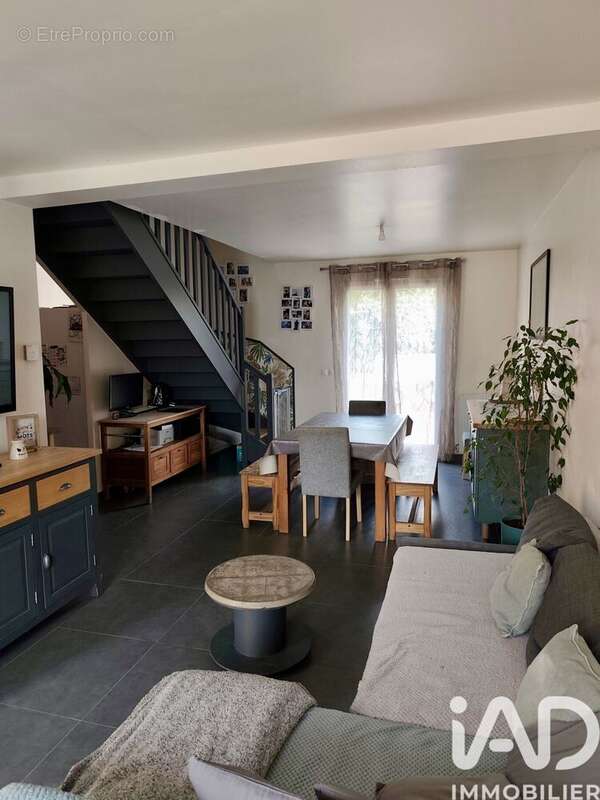 Photo 9 - Maison à SAINT-GERMAIN-LES-ARPAJON