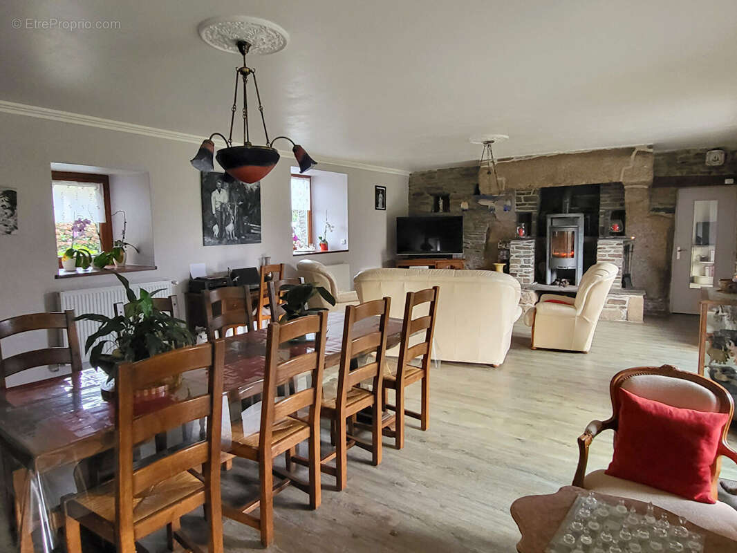 Maison à SAINT-IGEAUX