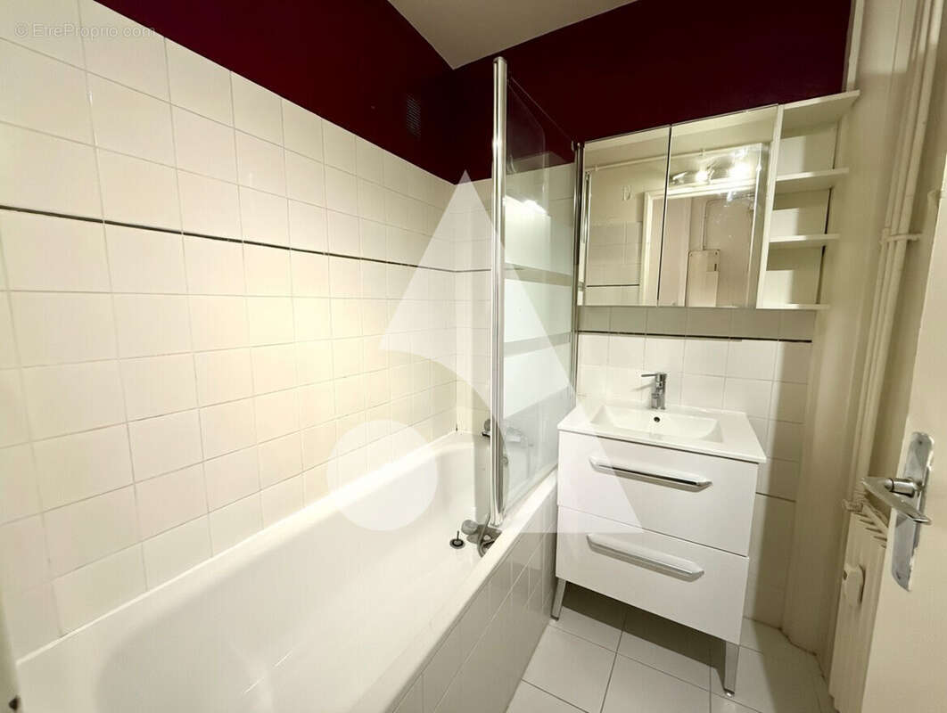 Appartement à SAINT-MAUR-DES-FOSSES