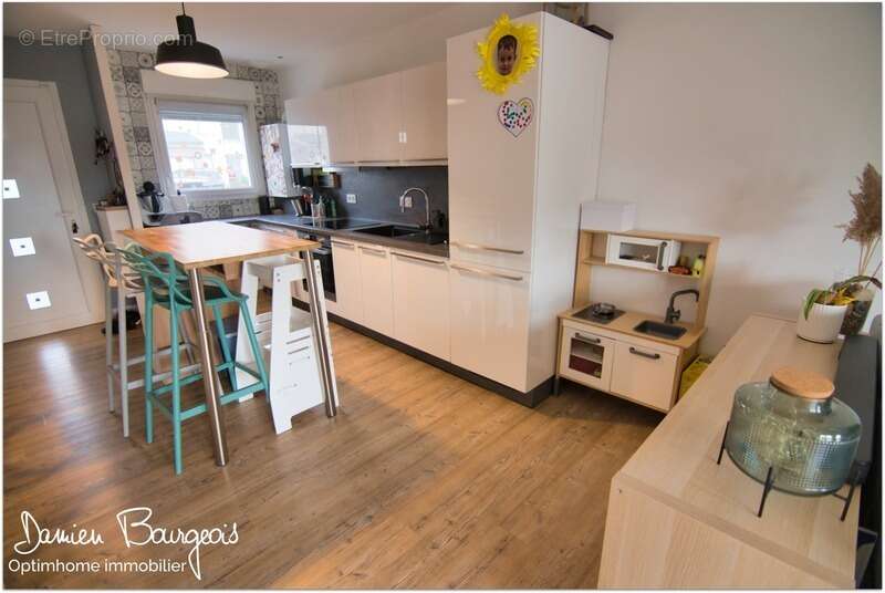 Maison à SAINT-GENIS-POUILLY