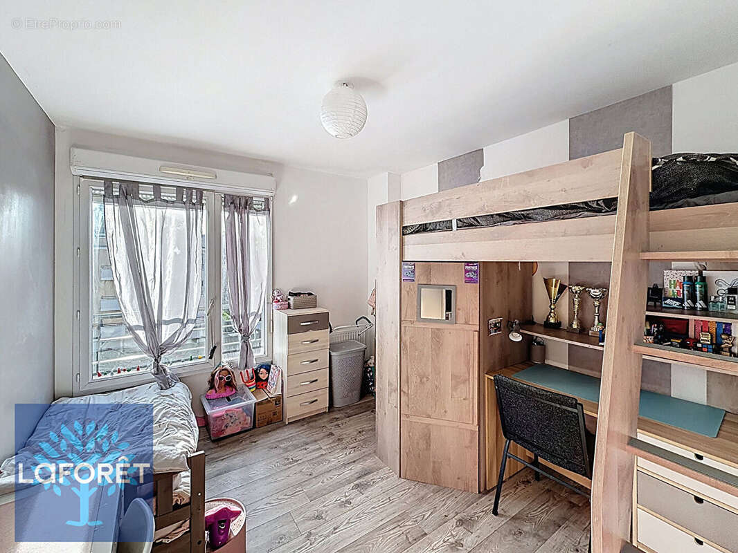 Appartement à ELANCOURT