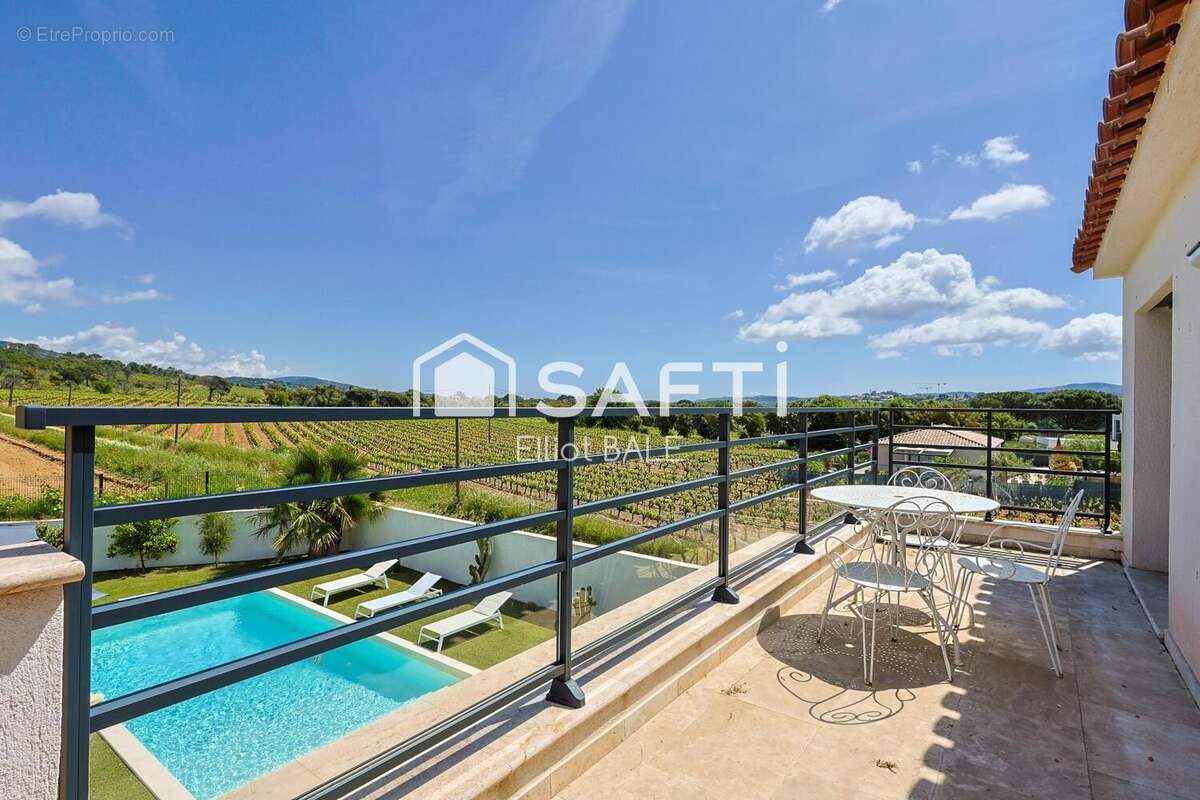 Photo 4 - Maison à COGOLIN