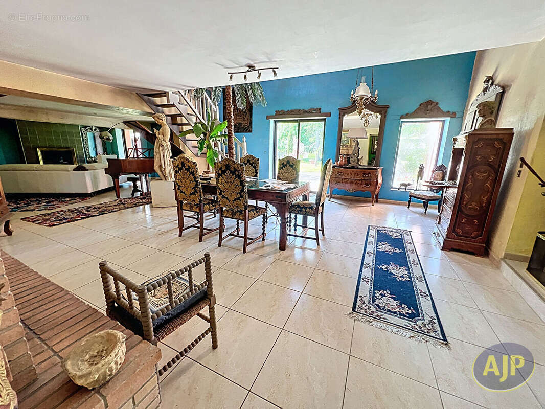 Maison à LE MAY-SUR-EVRE