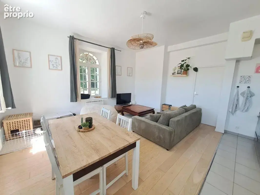 Appartement f2 + 2 places de parking - photo 4
