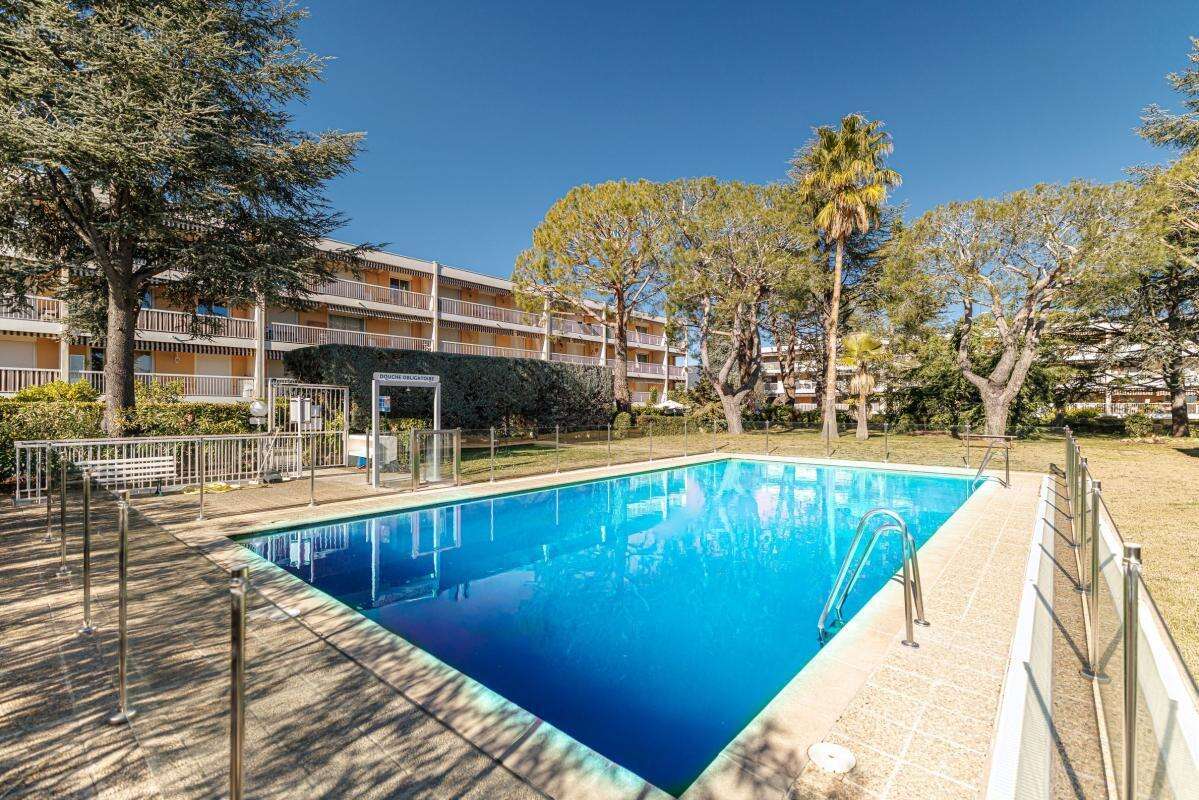 NICE St Antoine de Ginestière 4P 92m² RDJ 40m² garage cave - photo 2