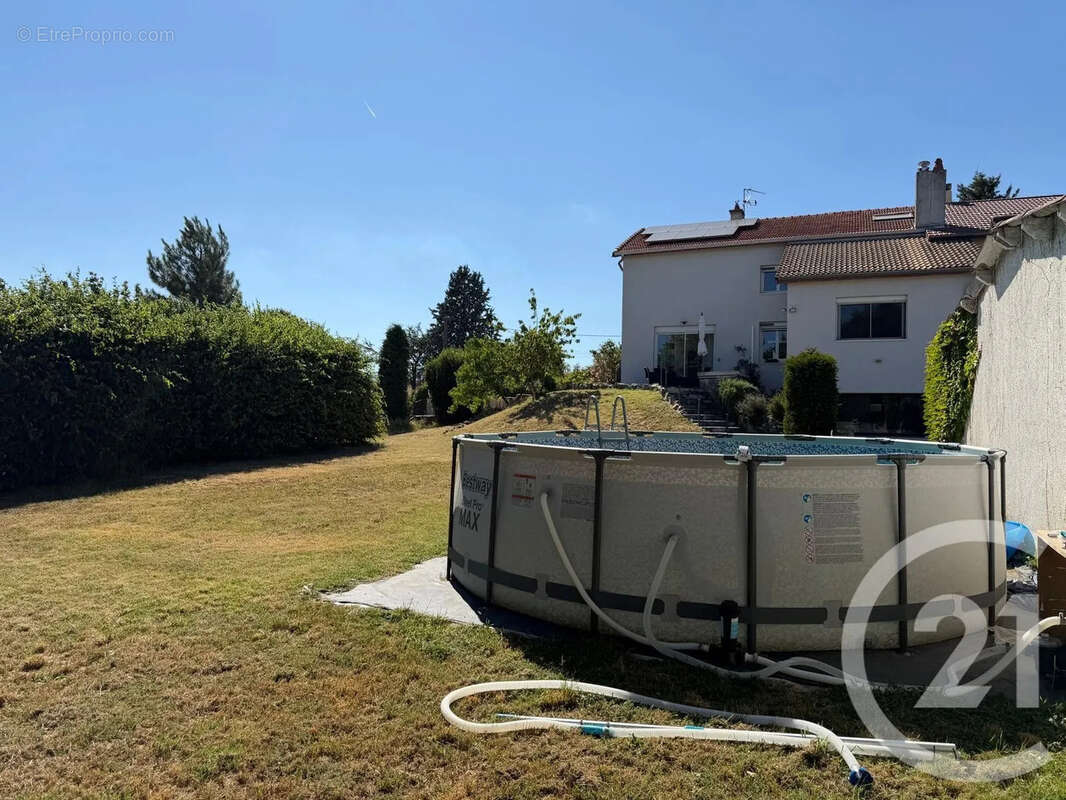 Maison 139 m² à Saint-Cyr  - photo 15
