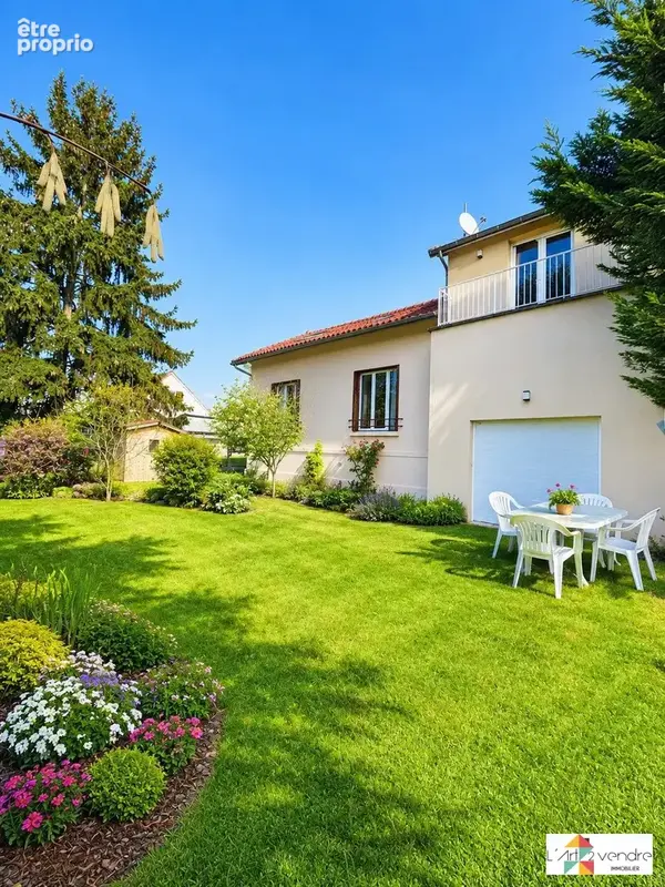 Maison à VARENNES-JARCY