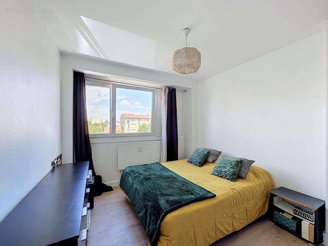 Appartement à SAINT-FONS